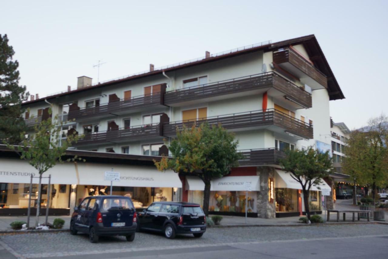Sunny 1-Room Apartment Near Railway Station Garmisch-Partenkirchen Exterior photo